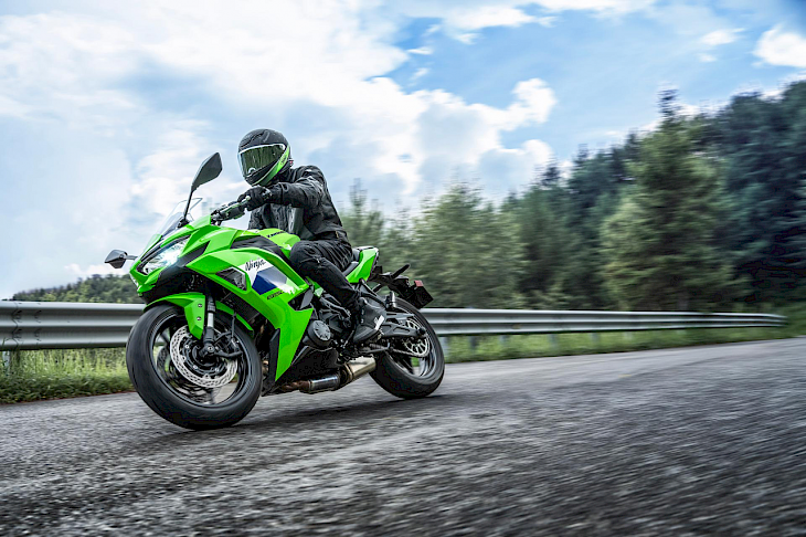 Kawasaki Ninja 650 Modelljahr 2027: neues Fahrwerk und stärkere Bremsanlage